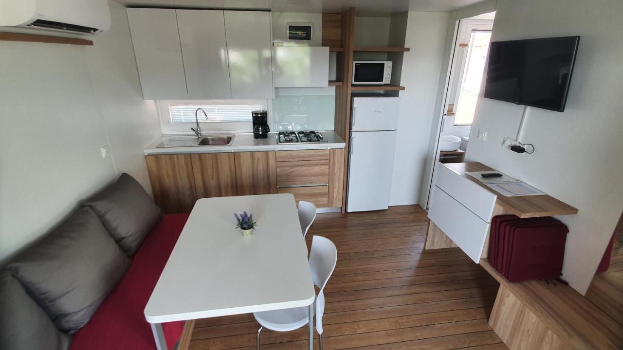 Mobile Homes Suha Punta Kampor Eksteriør bilde